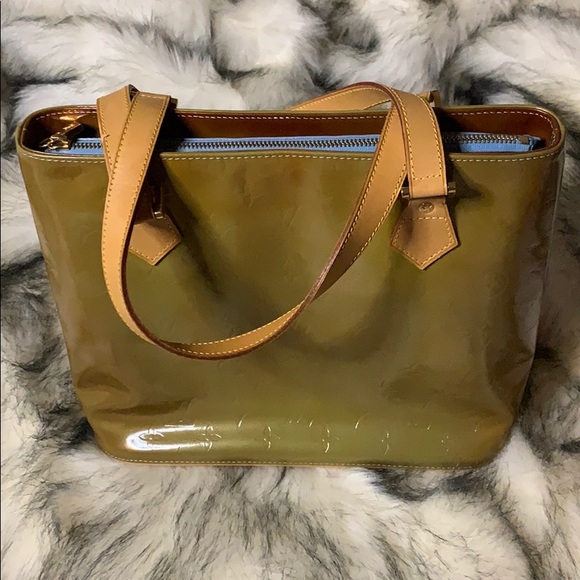 💯 Louis Vuitton Patent Leather Vernis in Gold - Picture 3 of 7